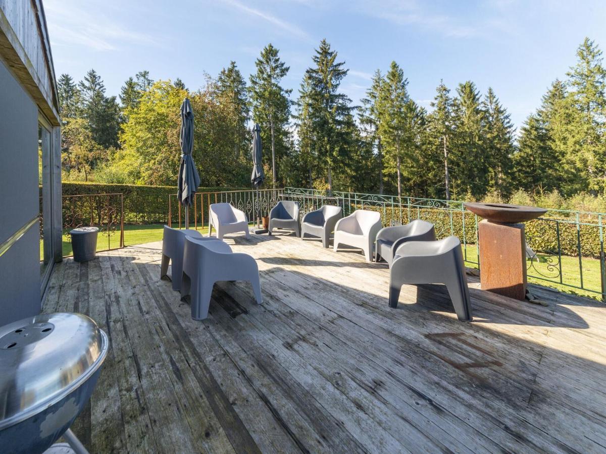 Lush Chalet Near Lake Of B Tgenbach Wirtzfeld Екстер'єр фото